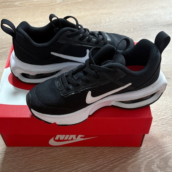 Nike Air Max INTRLK Lite PS Kids Sneakers Black White Size 13C DH9394-002 - Picture 1 of 9